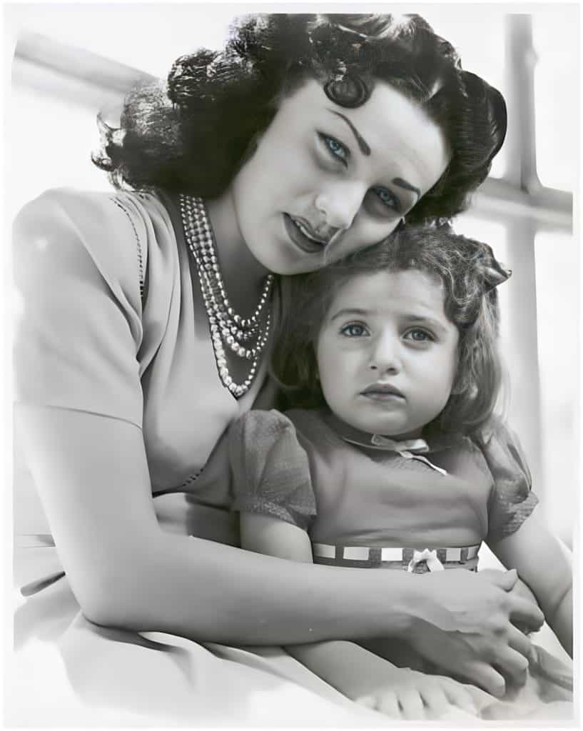 Princess Shahnaz Pahlavi | Biography | The Pahlavi Dynasty